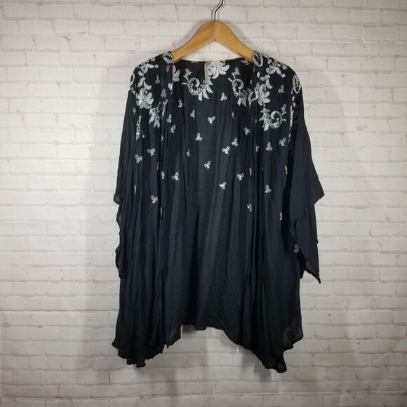 Wrap London Accessories - Kimono Wrap Womens 2X Back Beach Short Sleeve Flowy Floral Lightweight Embroider